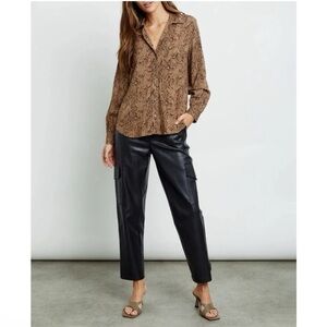 Rails Women’s Noemi Brown Snake Print Long Sleeves Button Down Shirt Size M